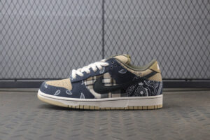 Nike Travis Scott x Nike SB Dunk Low TS
