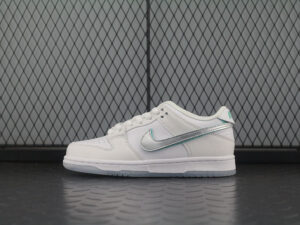 Nike Diamond Supply Co. X SB Dunk Low Pro