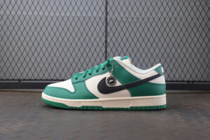 Nike Dunk Low SE “Lottery”